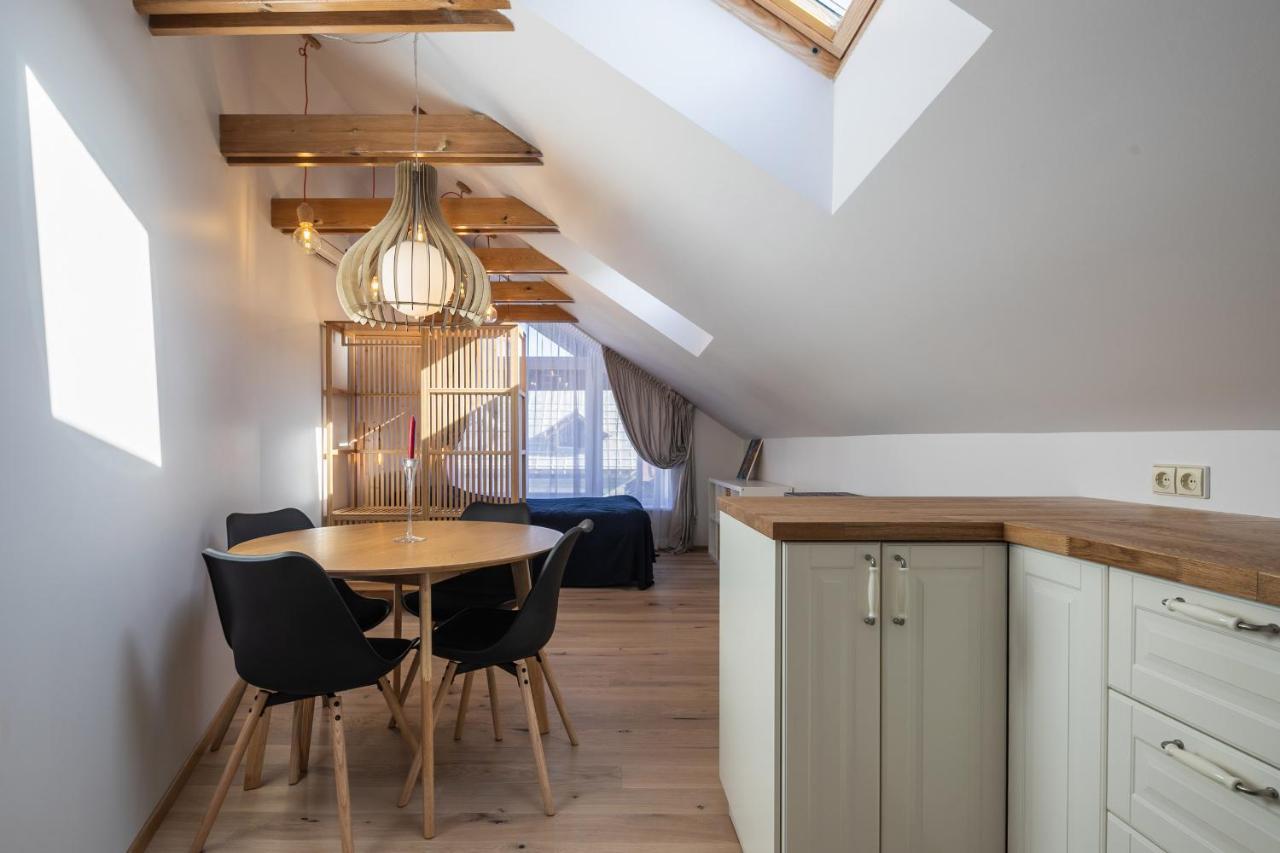 Nida Urbas Hill Apartments Bagian luar foto