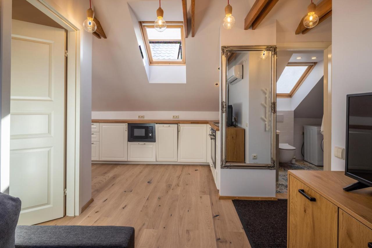 Nida Urbas Hill Apartments Bagian luar foto